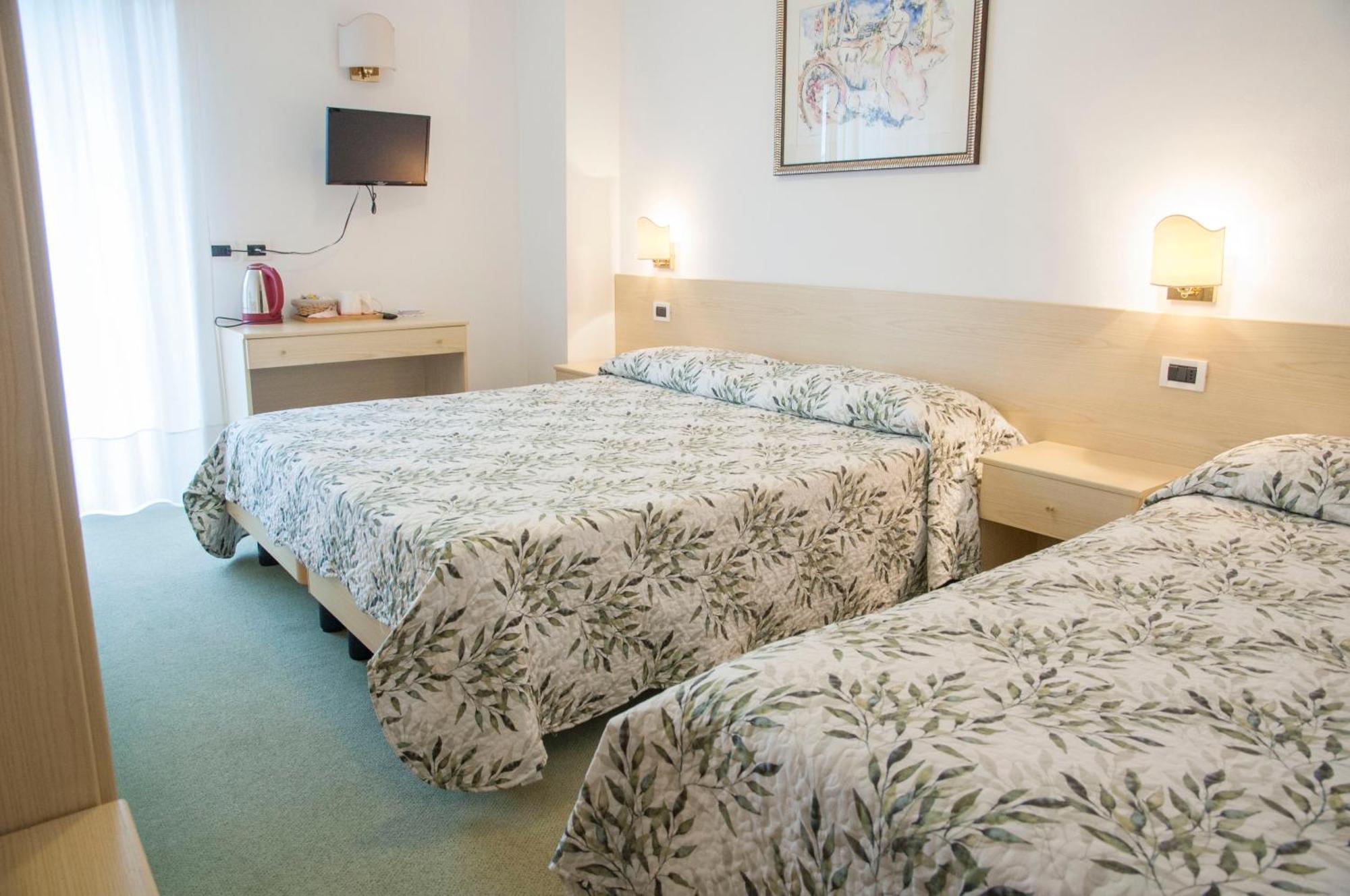 Garni Mariolina Bed & Breakfast Falcade Exterior photo