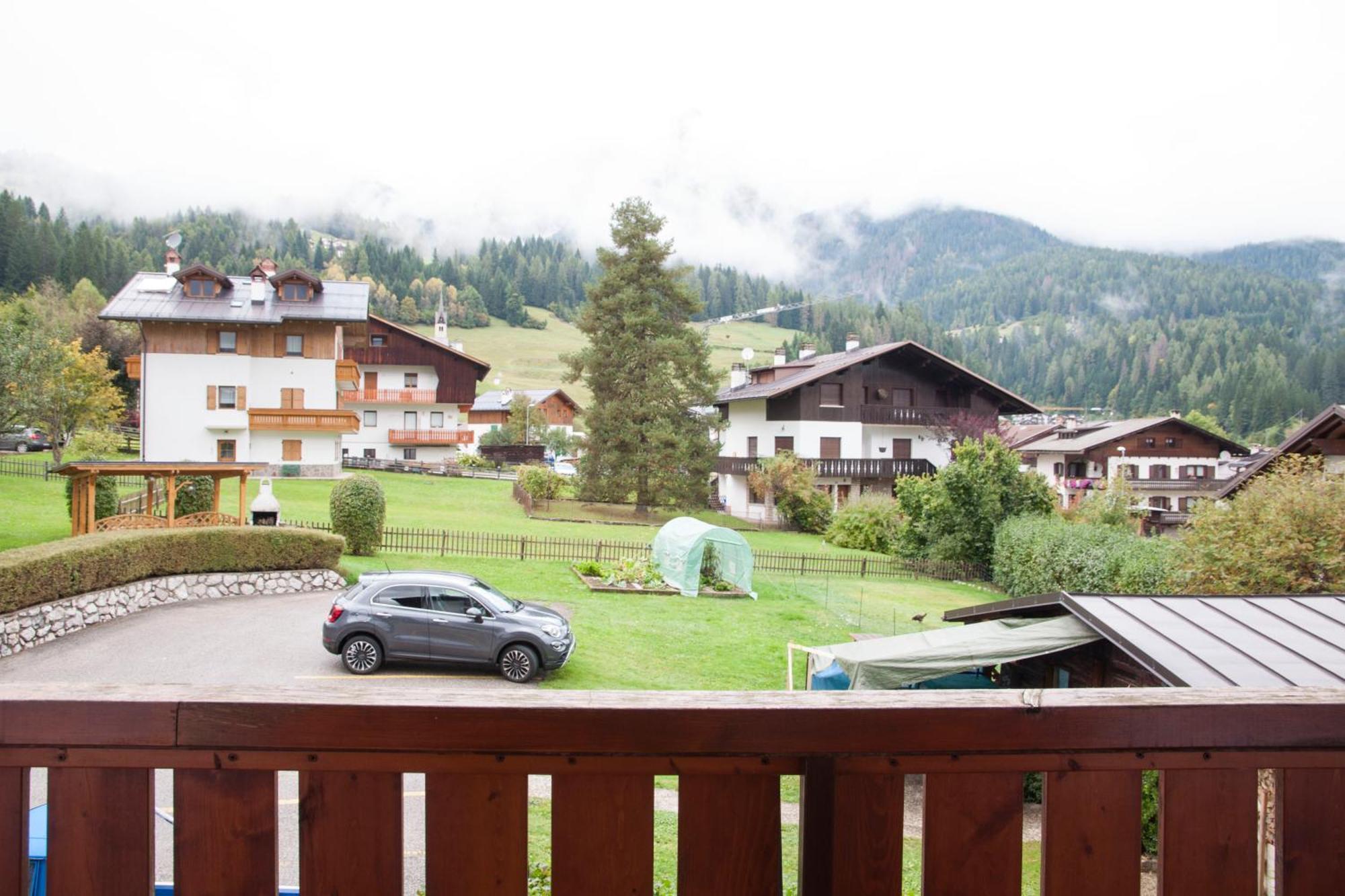Garni Mariolina Bed & Breakfast Falcade Exterior photo